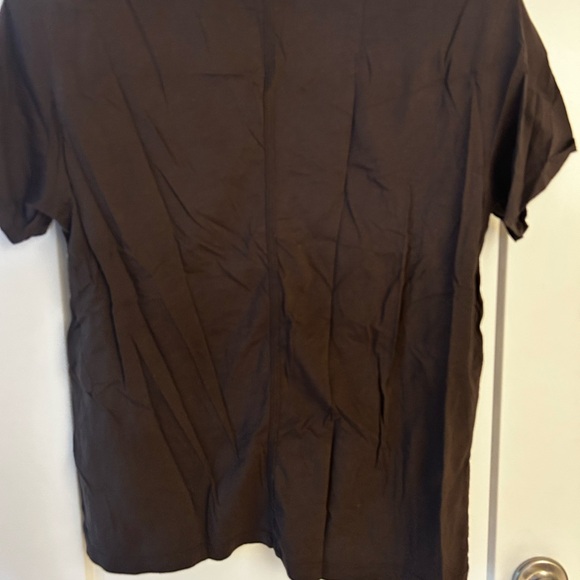 Lululemon Black Graphic T-Shirt - Picture 3 of 4